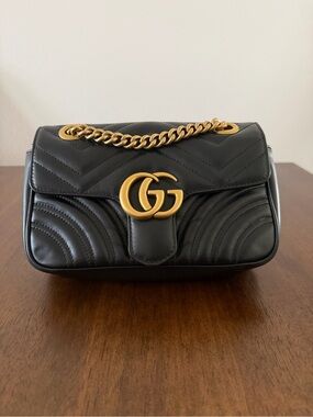 Gucci Black Leather Shoulder Bag with Gold Hardware